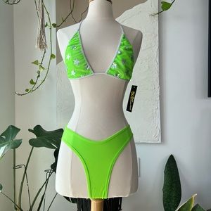 Rave Wonderland Neon Green Rave Set. Size: top - L; bottoms - L